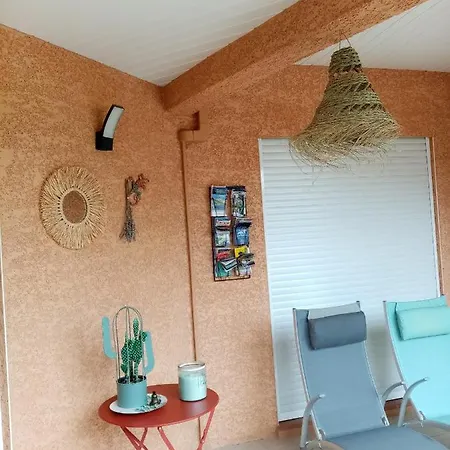 2 Avec Piscine Et Au Calme, A Proximite. Homestay