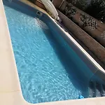 2 Avec Piscine Et Au Calme, A Proximite. 홈스테이 포르티하뉴